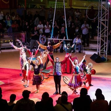 Homenageando artistas itinerantes, Vida de Circo, da Cia. Circodança, faz temporada em São Paulo