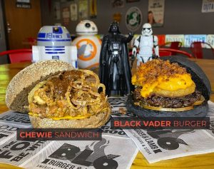 BL6 Burger & Lamb - BLACK VADER BURGER e CHEWIE SANDWICH