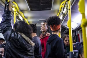 A (Ré)tomada da Palavra ou A Mulher que Não se Vê