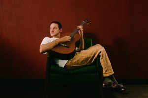 Cantor Rube faz show no Sesc Vila Mariana