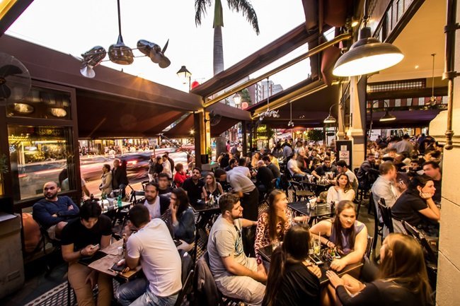 Correio elegante agita paquera no Boteco São Bento