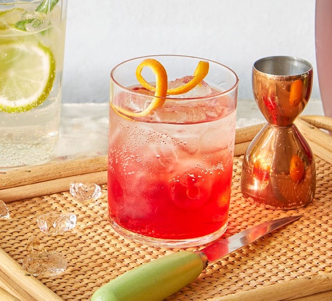 Roteiro spritz: onde brindar com coquetéis leves e elegantes