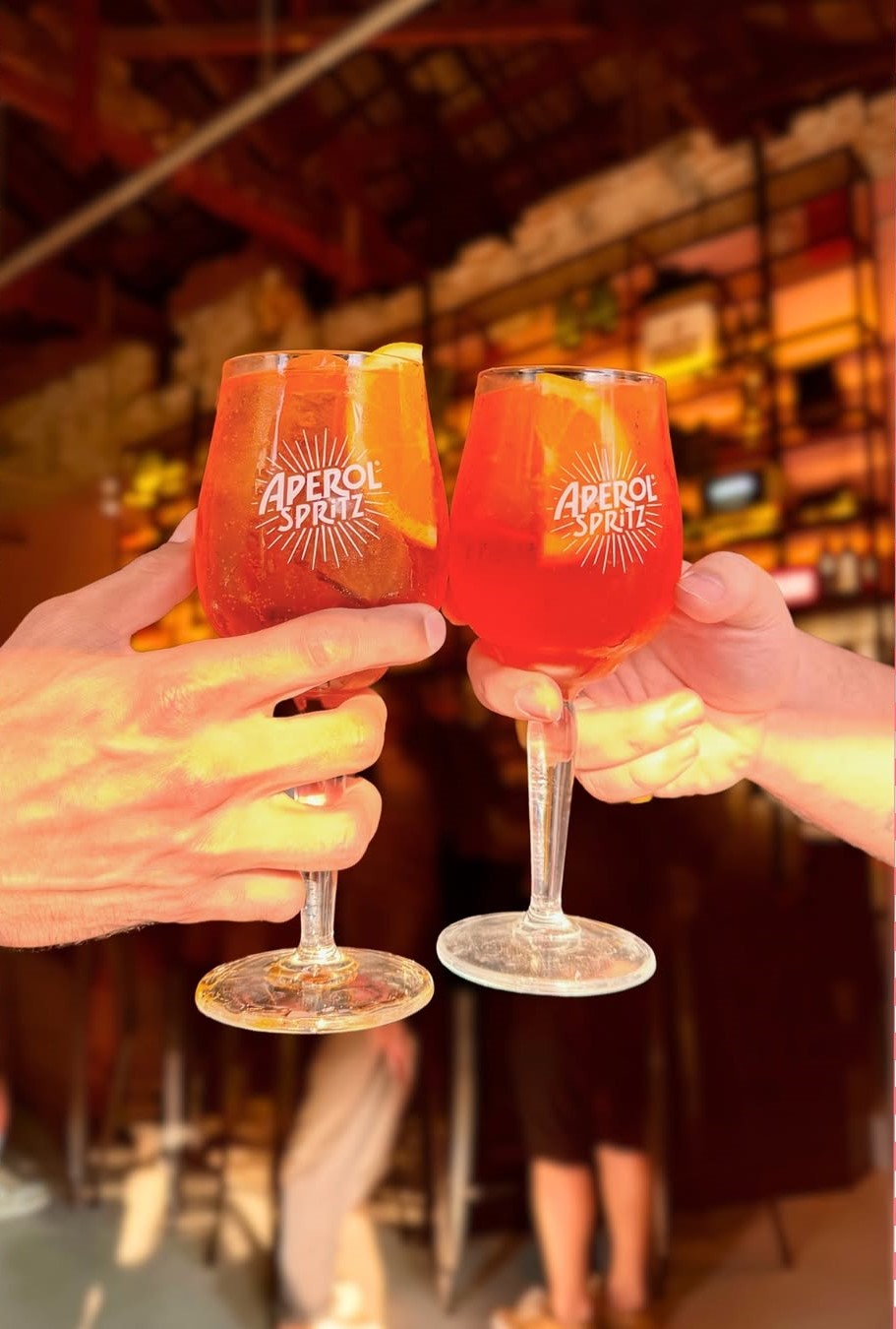 Roteiro spritz: onde brindar com coquetéis leves e elegantes