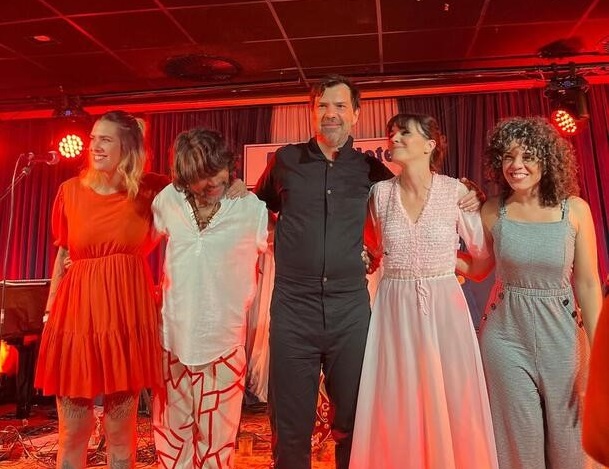 Érika Martins e banda Penélope