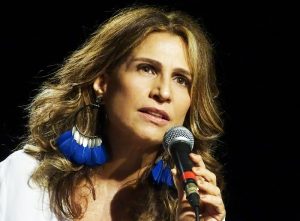 Verônica Sabino canta Chico Buarque