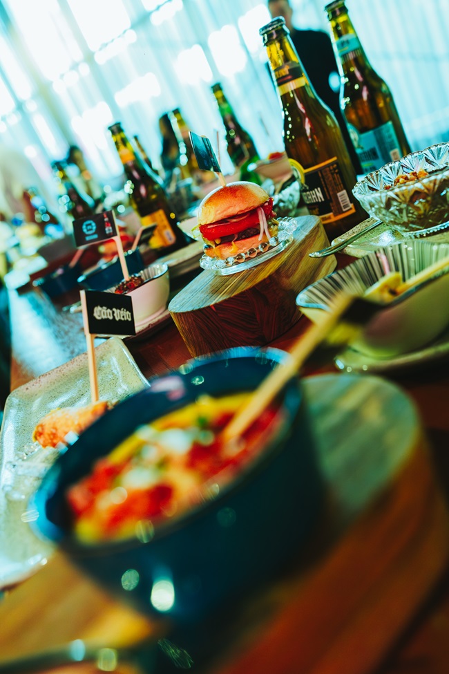 ”Market Square” do The Town com menu de Henrique Fogaça