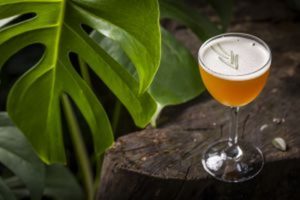 Praça São Lourenço brinda vinte anos com drinks novos
