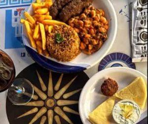 Prato Grego celebra cinco anos com novo chef e menu