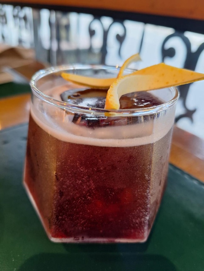 Mula Manca Botequim une afeto e cozinha autoral 