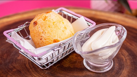 Que delícia de pão de queijo!