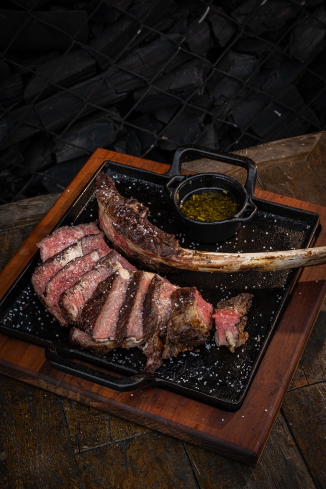 Reserva Rooftop: refúgio verde com drinks autorais