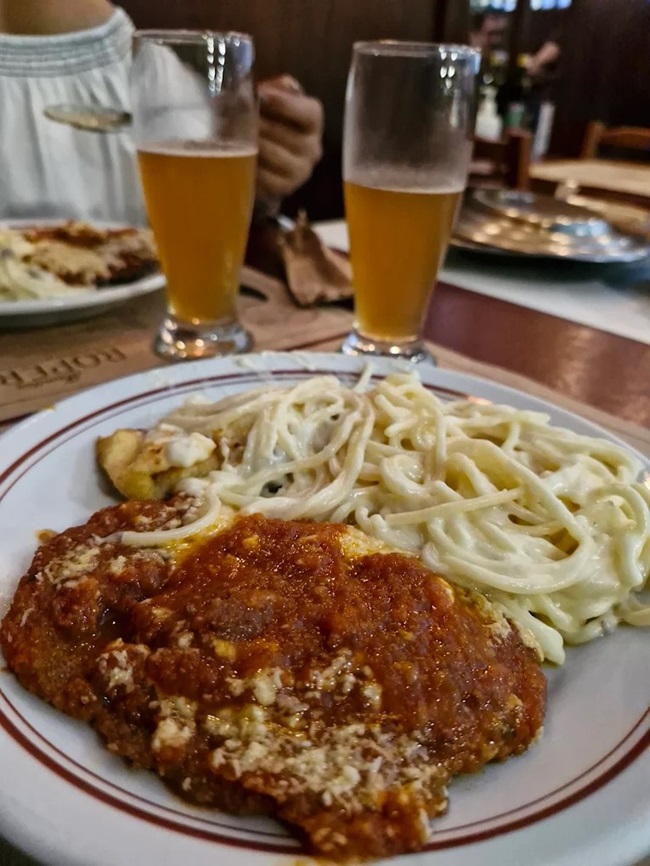 Quem resiste ao filé à parmegiana?