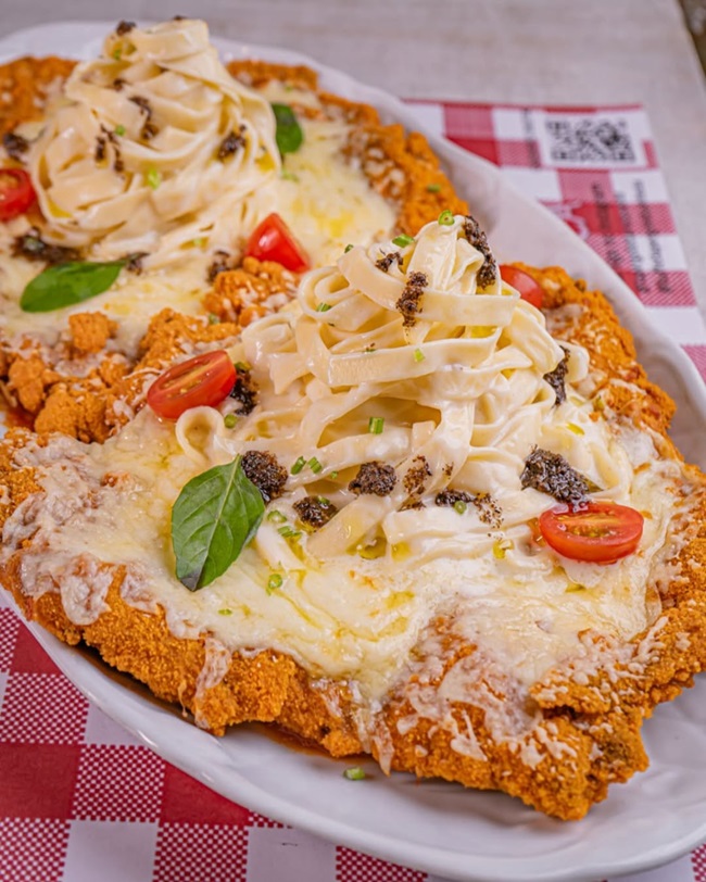 Quem resiste ao filé à parmegiana?