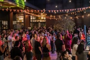 Jazz e vinhos no rooftop do Jardim Pamplona