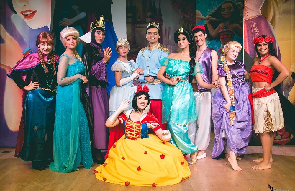 Café da Manhã com Princesas e Contos