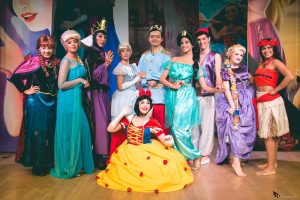 Café da Manhã com Princesas e Contos