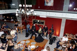 Noite flamenca com menu espanhol no Andres