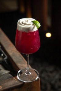 Moema ganha novo destino de coquetelaria e sabor