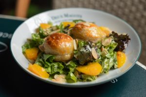 Les Deux Magots celebra queijos franceses