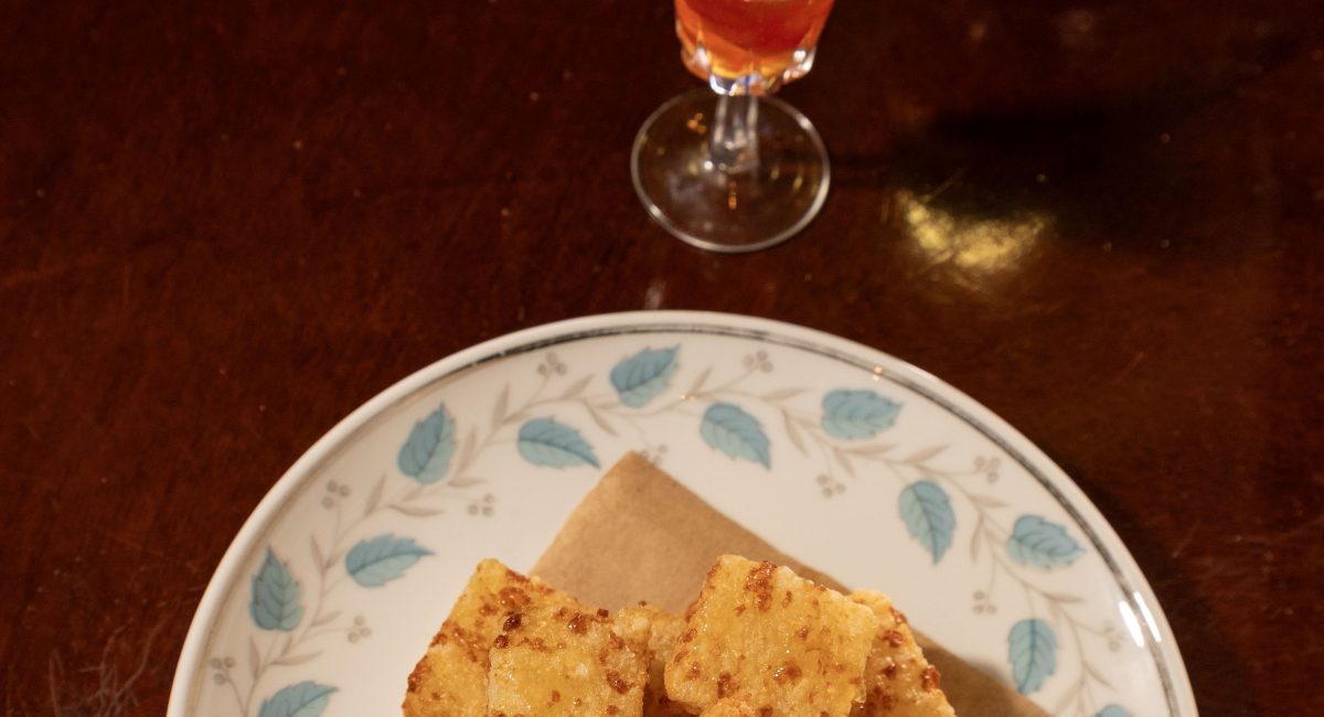 Condessa Bar estreia o Friends’ House