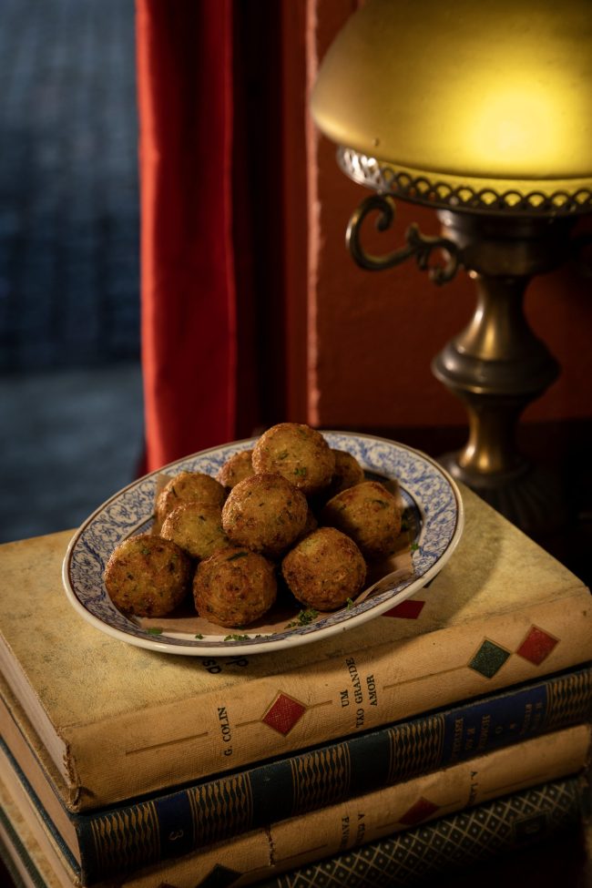 Condessa Bar estreia o Friends’ House