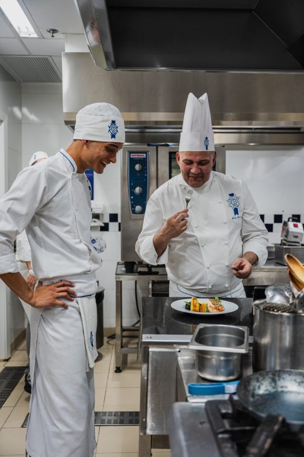 Le Cordon Bleu abre inscrições para o Basic Cuisine 2026