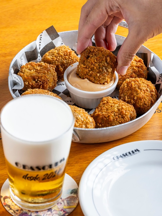 10 bares na capital para curtir o happy hour