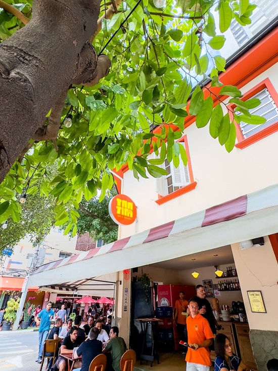 10 bares na capital para curtir o happy hour