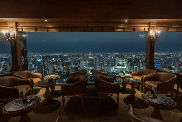 Bares abertos na virada do ano para brindar com música