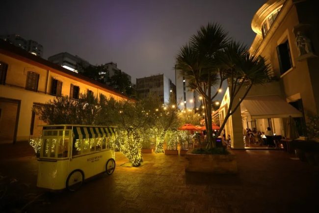 Rosewood SP realiza feira de Natal com gastronomia, música e arte