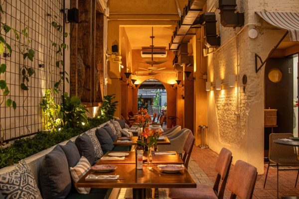 Casa Manish inaugura em Pinheiros com cozinha árabe autoral