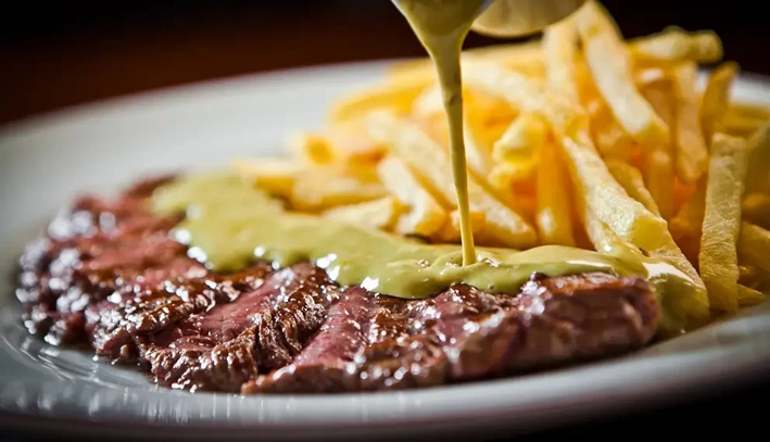 L'Entrecôte de Paris chega ao Plaza Sul Shopping