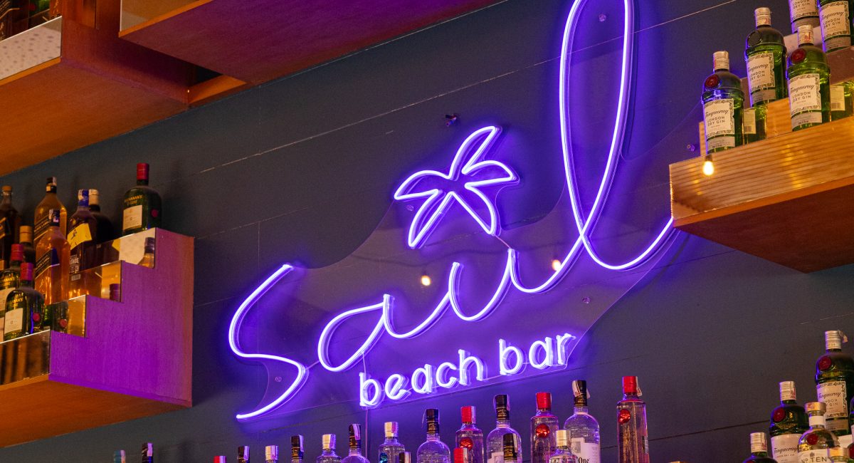 Saul Beach Bar propõe verão mais leve