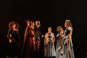 As Armas Milagrosas: seis personagens à procura da existência