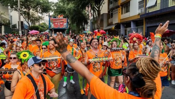 Já é Carnaval: ensaios e festas animam SP