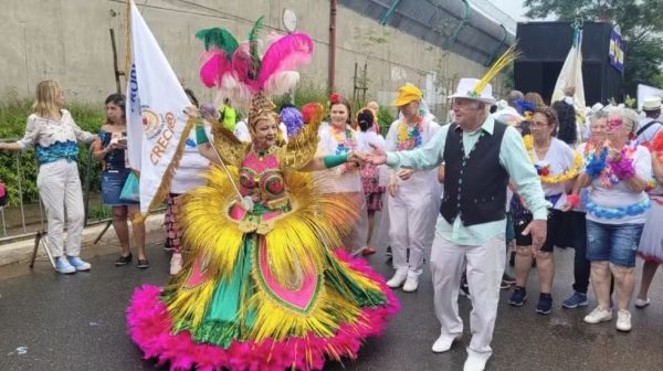 Já é Carnaval: ensaios e festas animam SP