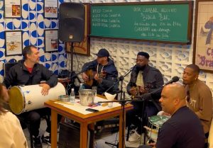 Braca Bar estreia bloquinho de carnaval