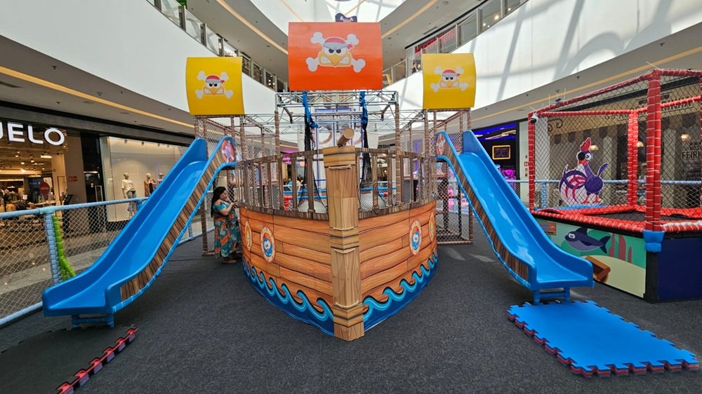 Galinha Pintadinha Mini - Cantareira Norte Shopping