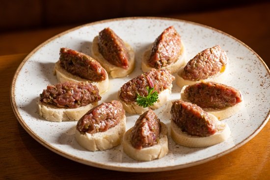 Frescor à mesa: a gastronomia leve do verão