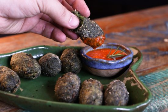 Sabores do litoral: quando a mesa encontra o mar