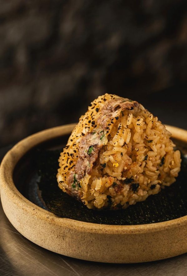 Standing sushi bar apresenta o “7-eleven hour”