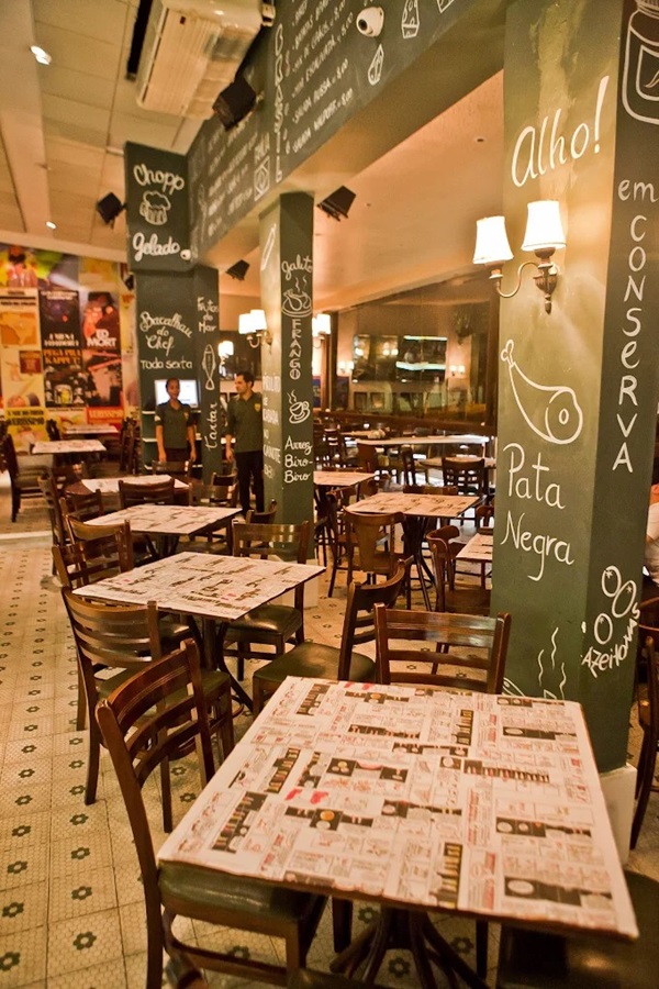 Bares entram na folia com ações especiais