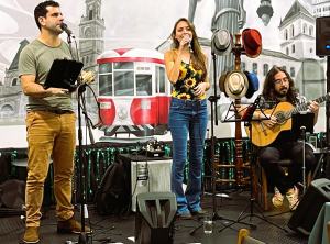 Bar centenário amplia agenda musical