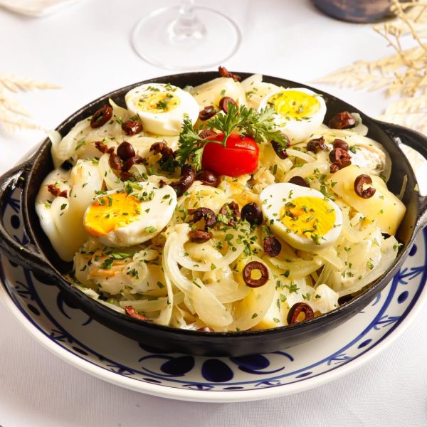 Noite de fado com vinhos raros e clássicos