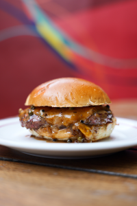 Coringa do Beco celebra 6 anos com novidades