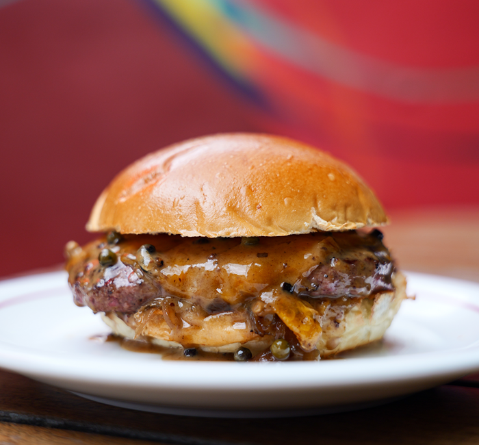 Coringa do Beco celebra 6 anos com novidades