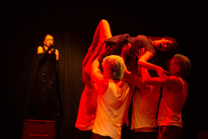 Otto Lara Resende ou Bonitinha, mas ordinária ou no Brasil todo mundo é Peixoto.