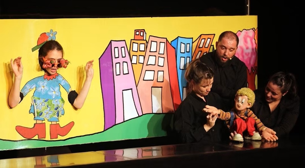 roteiro infantil março