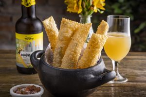 Pastel além da feira: versões clássicas e releituras