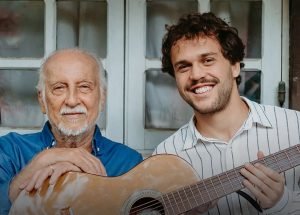 Roberto Menescal e Theo Bial